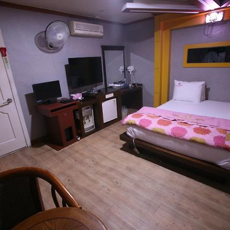 K Motel Daegu Buitenkant foto